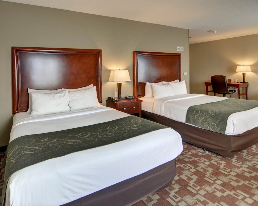 comfort suites near northeast mall