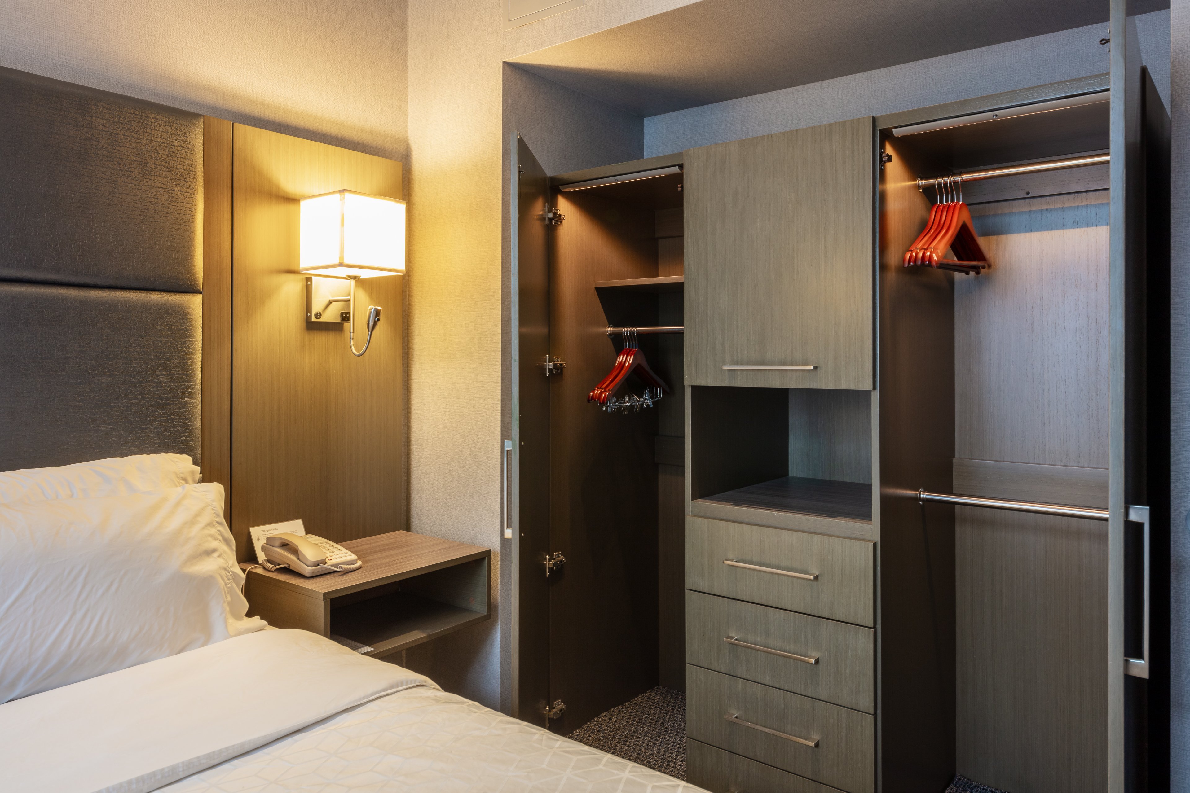 holiday inn express hotel and suites riverport richmond by ihg