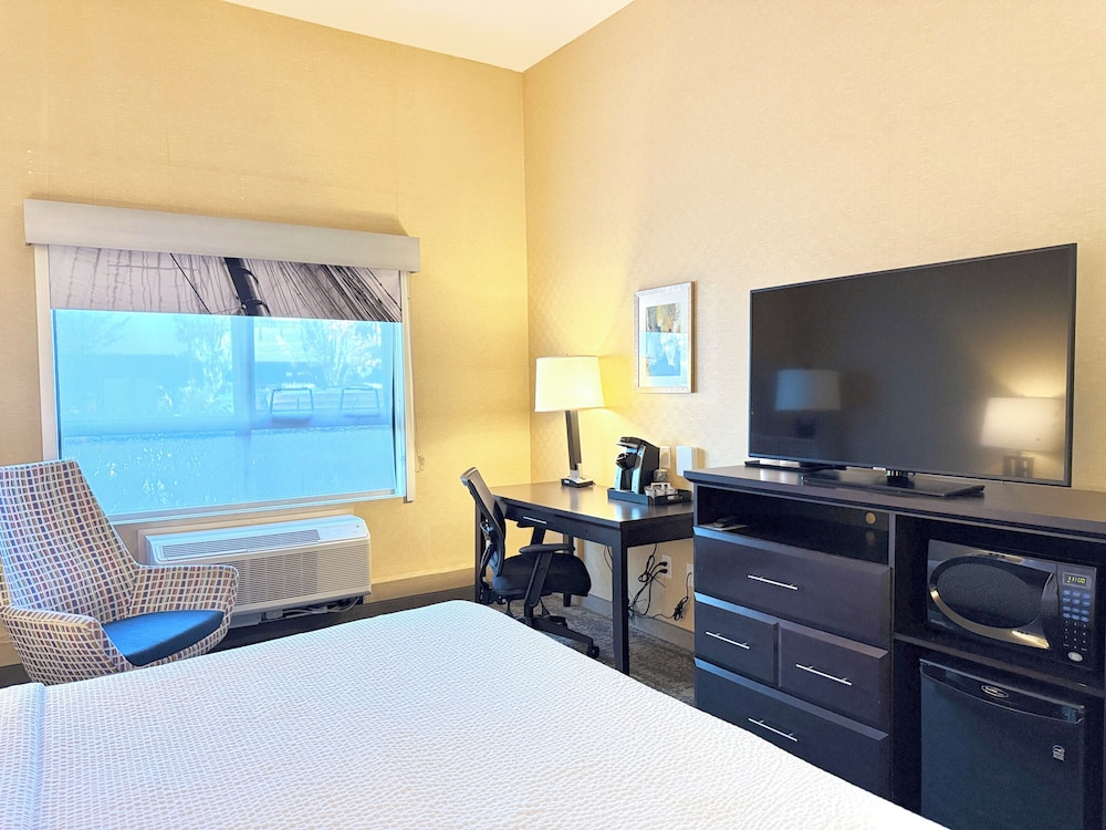 holiday inn express hotel and suites riverport richmond by ihg