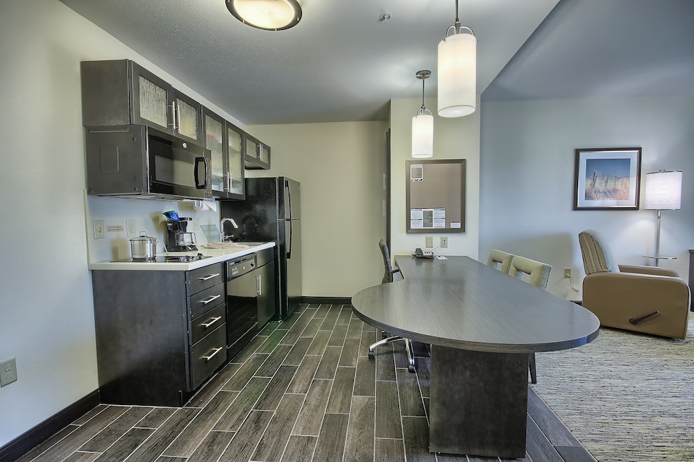 candlewood suites columbus grove city by ihg