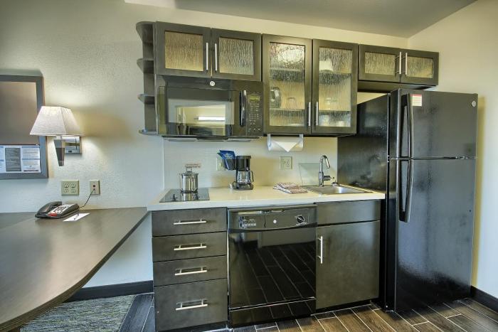 candlewood suites columbus grove city by ihg