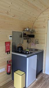 emlyns coppice woodland glamping