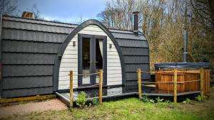 emlyns coppice woodland glamping