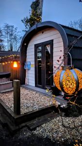 emlyns coppice woodland glamping