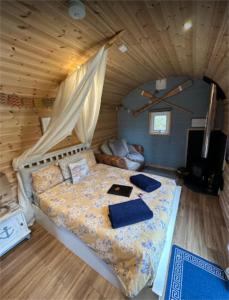emlyns coppice woodland glamping