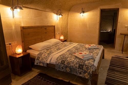 feris cave hotel