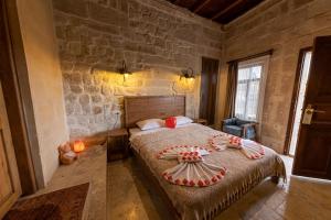 feris cave hotel