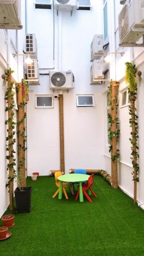 alexis kt roomstay