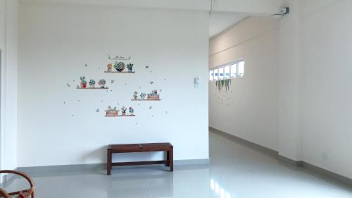alexis kt roomstay