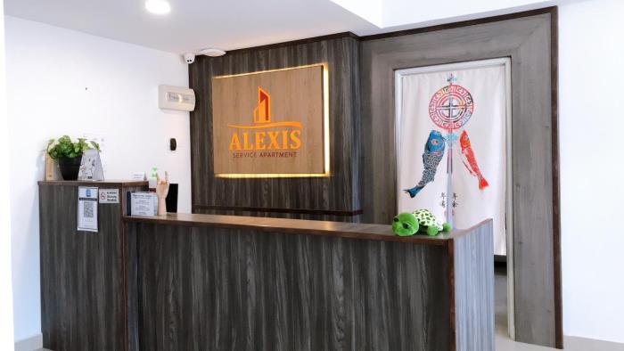 alexis kt roomstay