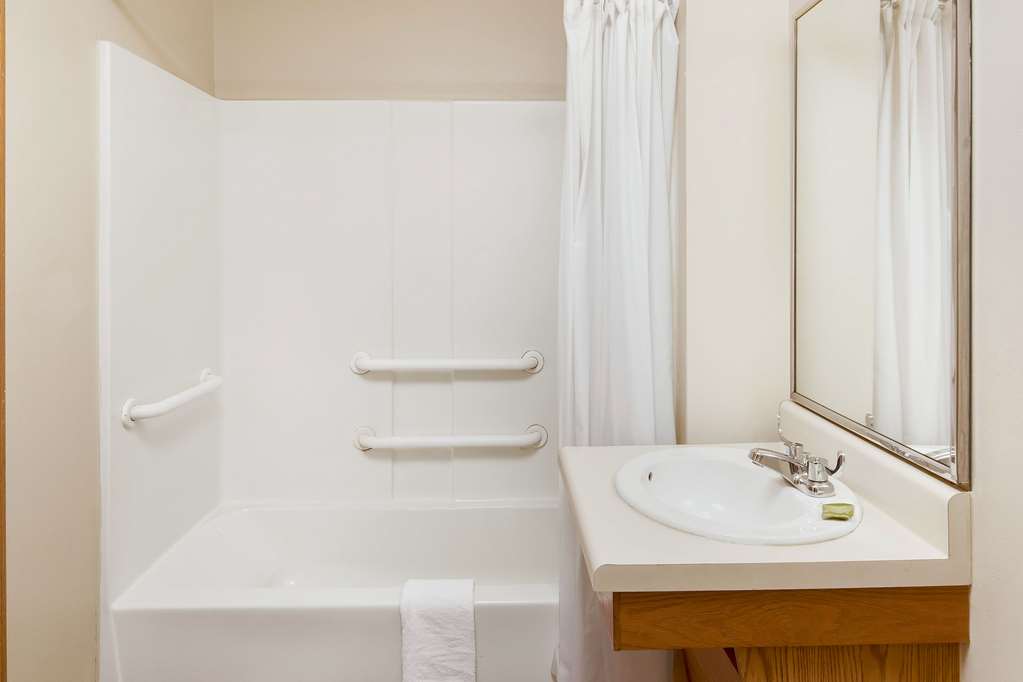 extended stay america select suites fayetteville west