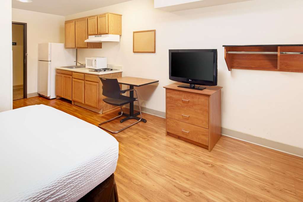 extended stay america select suites fayetteville west