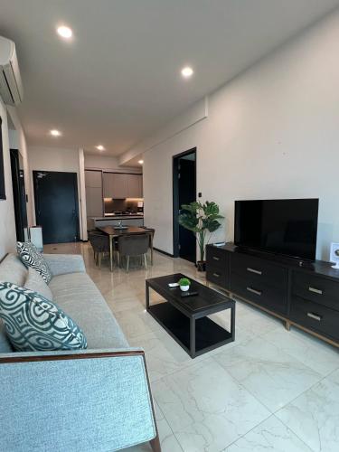 eucation home opus residence