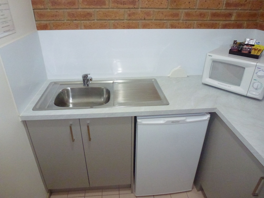 Colonial Motor Inn Bairnsdale,Victoria>>Bairnsdale,4 star