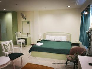 aurora court service apartment