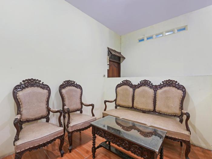 spot on 90744 kost alika