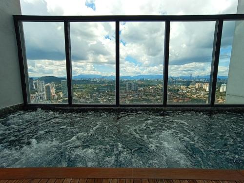 manatidur the hub ss2