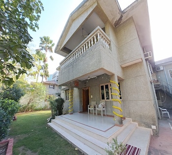 elis hospitality service parth bungalow