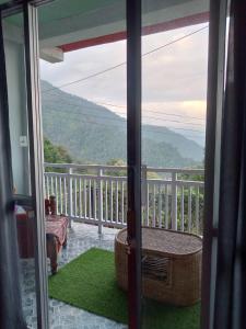 rongo white house by stayapart