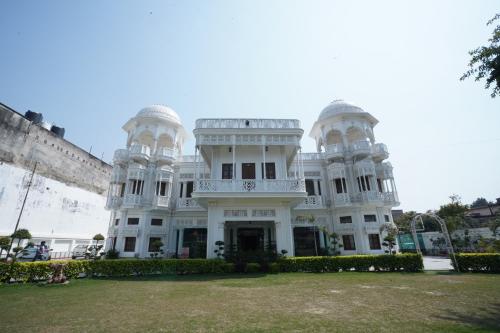 shakuntala palace heritage hotel