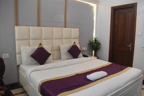 shakuntala palace heritage hotel