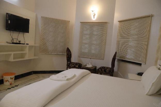 shakuntala palace heritage hotel