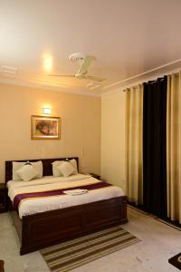 shakuntala palace heritage hotel
