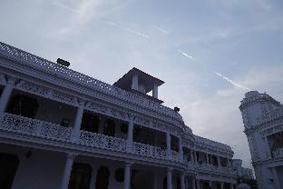 shakuntala palace heritage hotel
