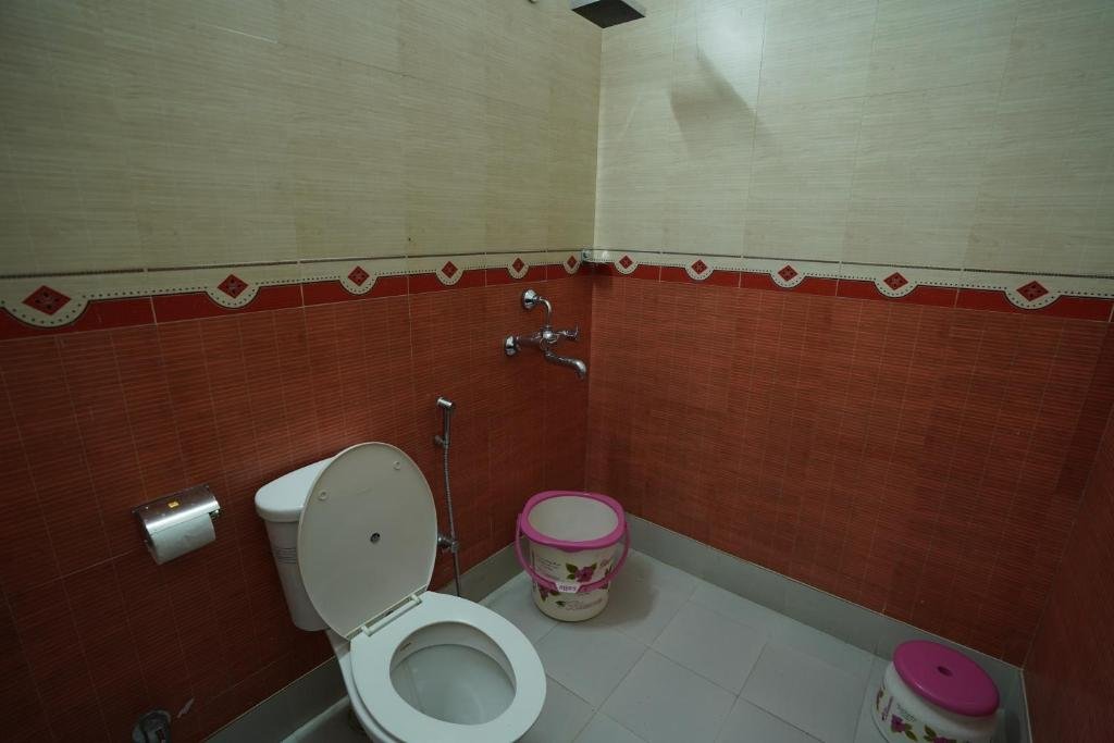 Shakuntala Palace Heritage Hotel,India>>Lucknow,3 star