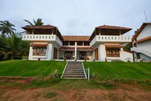 Paraikal Beach Resort,Kuzhithurai>>Kanyakumari,3 star