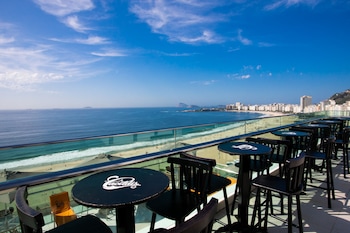 arena copacabana hotel