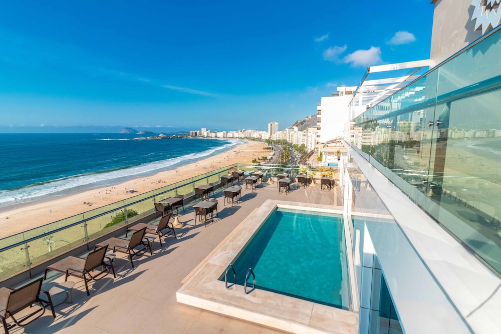 arena copacabana hotel