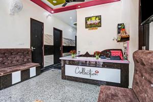 super oyo collection o nidhivan dham