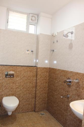 sai vihaar inn and suites