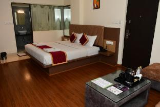 sai vihaar inn and suites