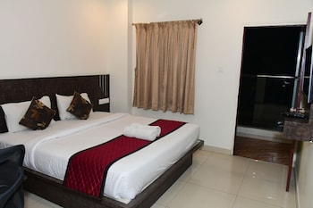 sai vihaar inn and suites