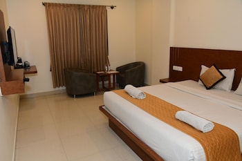 sai vihaar inn and suites