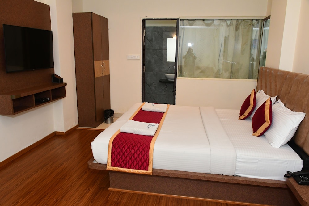 sai vihaar inn and suites