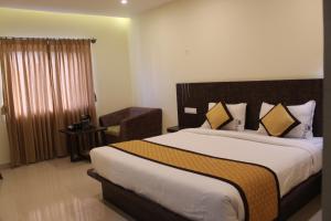 sai vihaar inn and suites