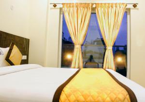 sai vihaar inn and suites