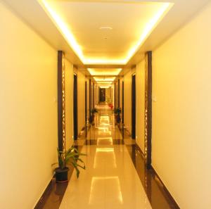 sai vihaar inn and suites