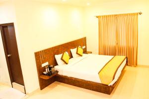 sai vihaar inn and suites