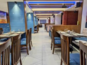 hotel red chillee restro