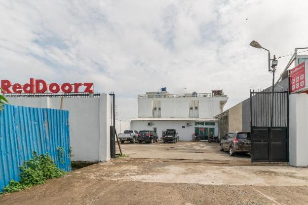 reddoorz syariah near opi mall palembang 2