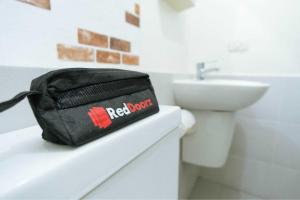 reddoorz syariah near opi mall palembang 2