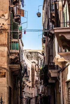 upanare