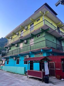 perhentian damia