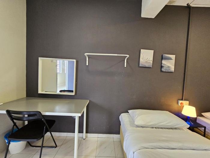 room at lebuh armenian georgetown city center