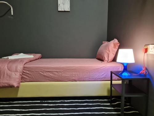room at lebuh armenian georgetown city center