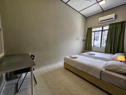 room at lebuh armenian georgetown city center